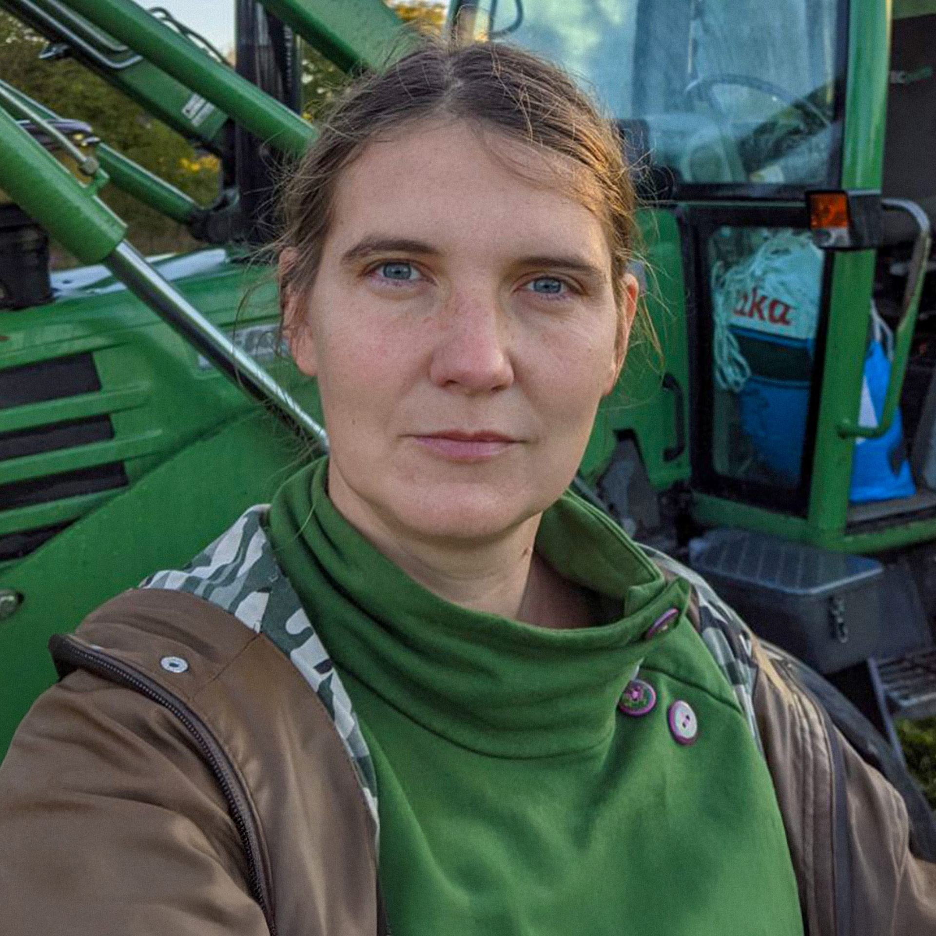 Ein Foto von Maria Mundry. Sie ist Geschäftsführerin des Kreisbauernverbands Ostprignitz-Ruppin und Mitglied der Jury des AVIERUNDZWANZIG Wirtschaftspreises 2025.