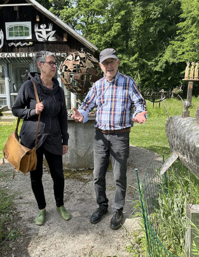 Der Künstler Matthias Zágon Hohl-Stein lebt und arbeitet im Neuruppiner Ortsteil Karwe.