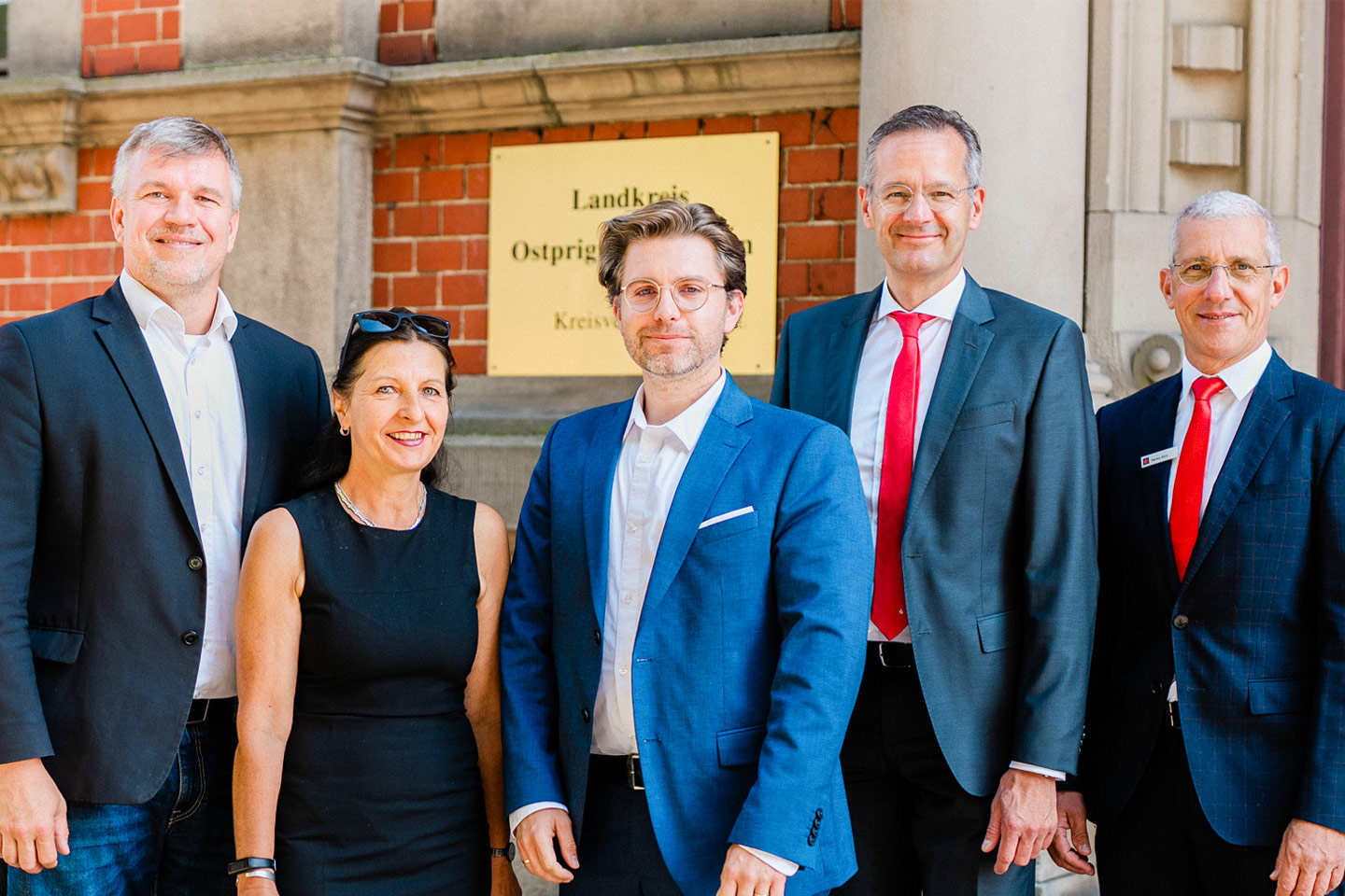 Steffen Müller ist neuer Geschäftsführer der REG Regionalentwicklungsgesellschaft mbH. Er übernimmt die Leitung der Wirtschaftsförder- und Regionalentwicklungsgesellschaft des Landkreises Ostprignitz-Ruppin von Ute Behnicke. Steffen Müller ist 39 Jahre alt, stammt aus Potsdam, ist im Havelland aufgewachsen und hat in Erfurt und an der HNE in Eberswalde studiert